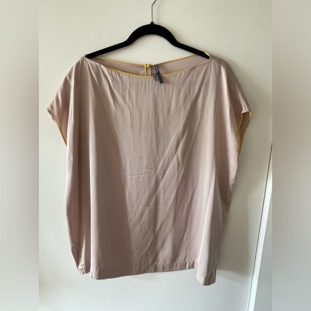 Vince silk top - loose flowy style